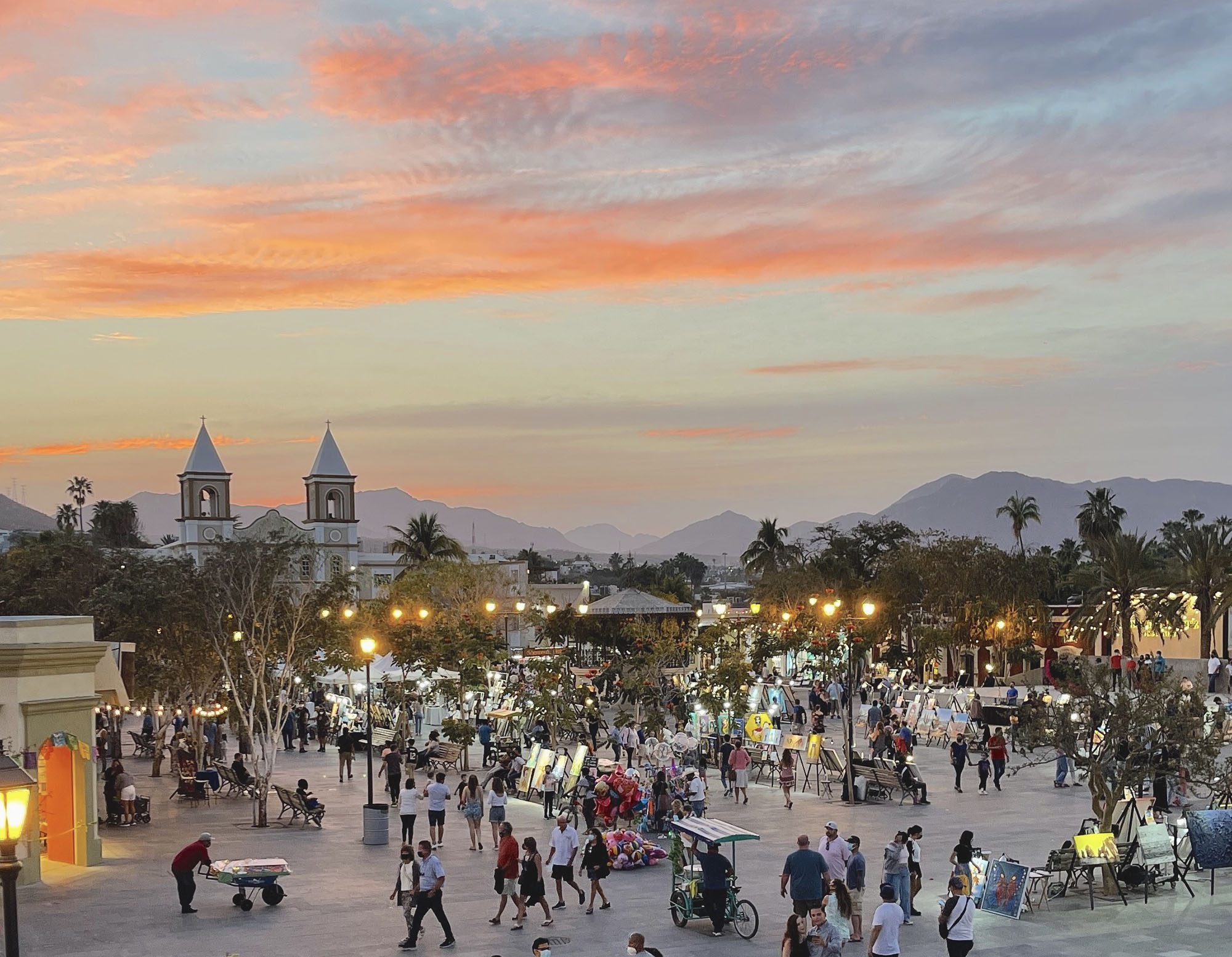 Thursday Art Walk through the colonial streets of San José