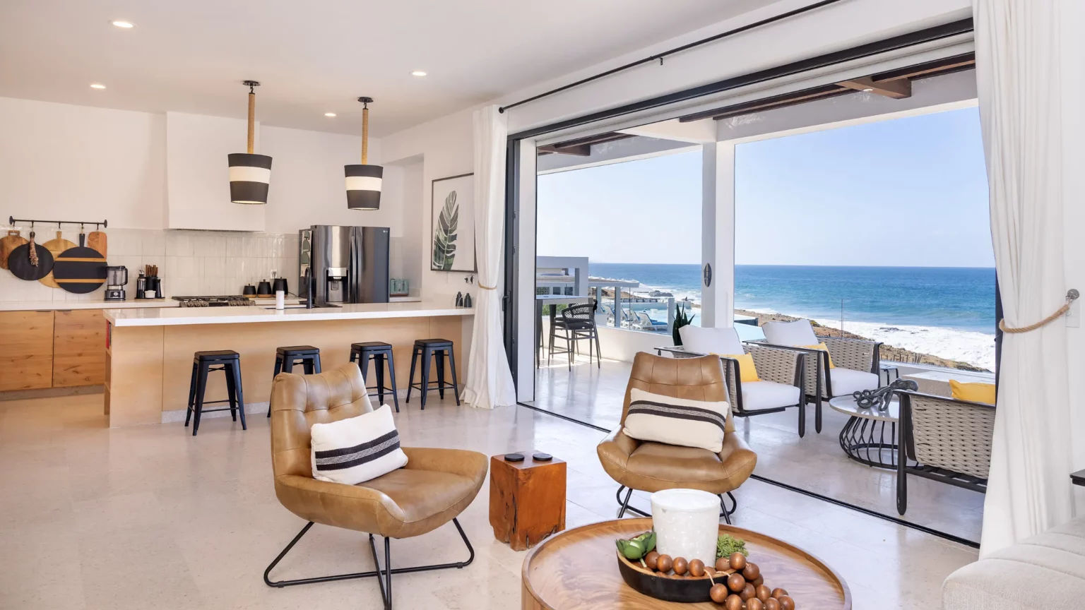 The Cove at Cerritos — interior living space