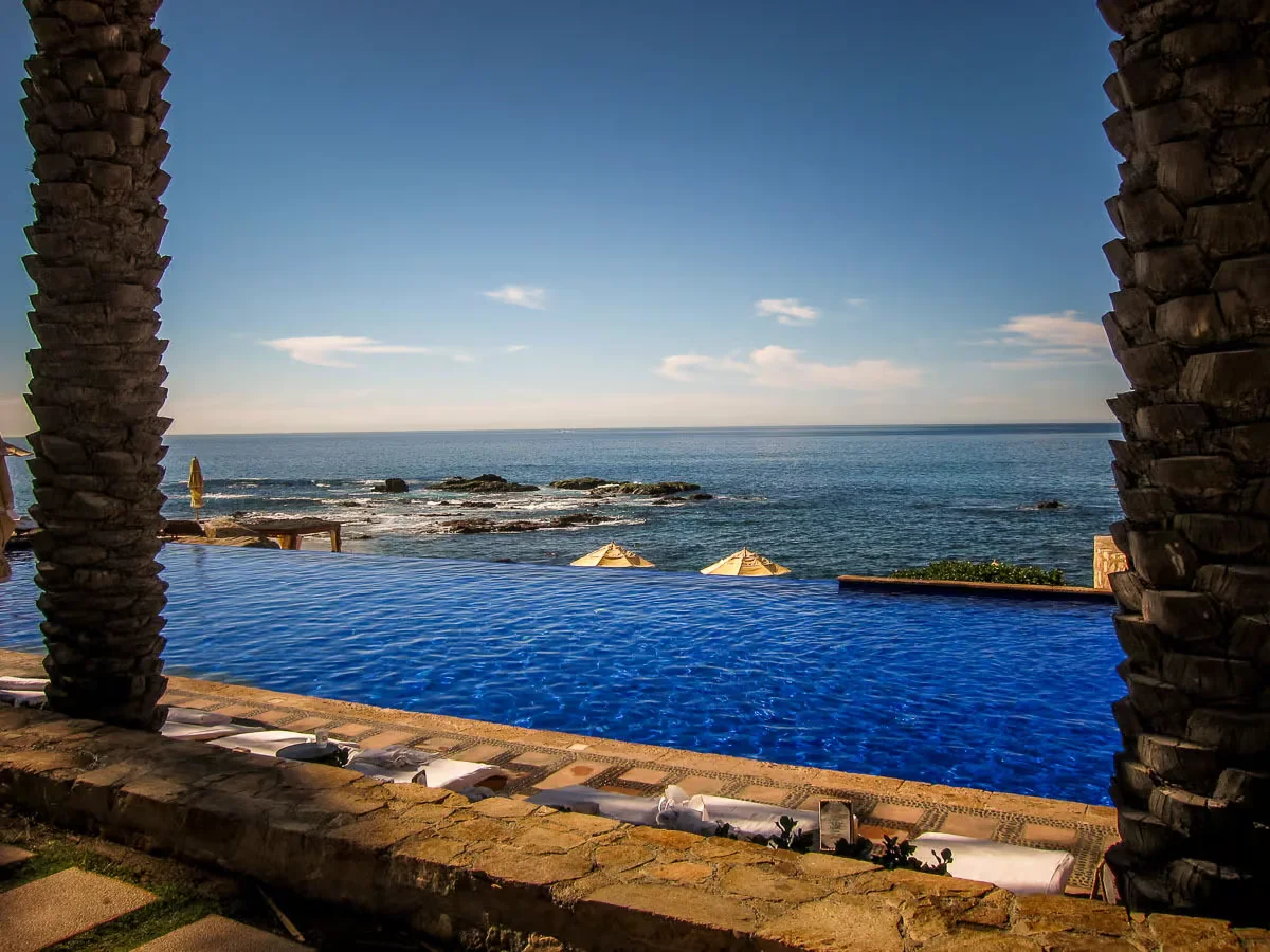 Esperanza Auberge — luxury pool view