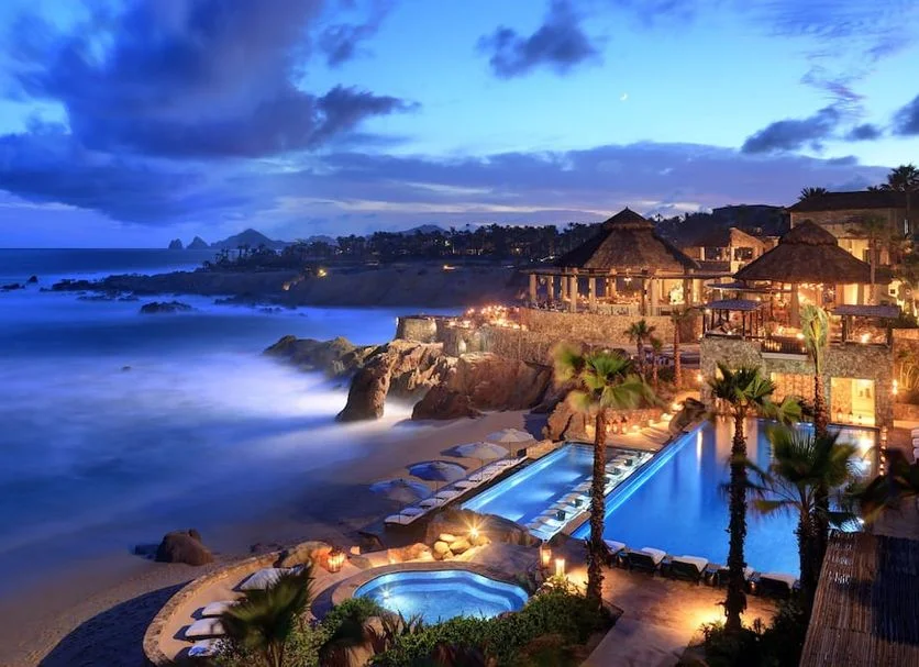 Esperanza Auberge — evening ambiance